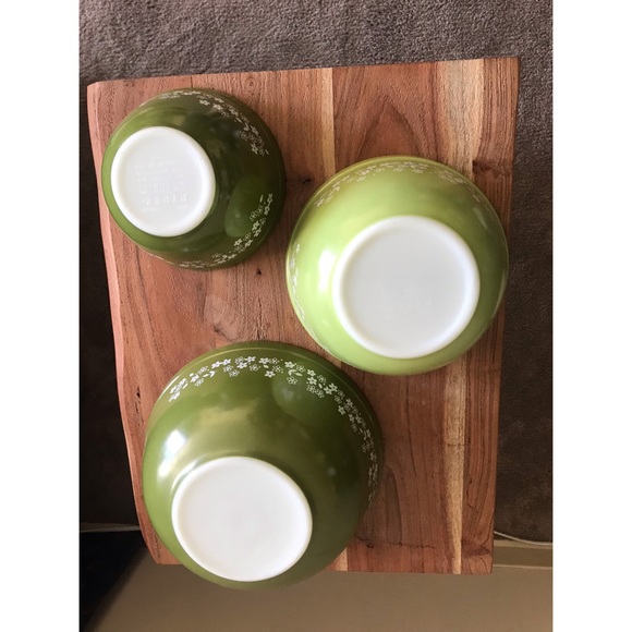 🍃Vintage Pyrex Spring Blossom Bowl Set🍃 - Picture 2 of 3